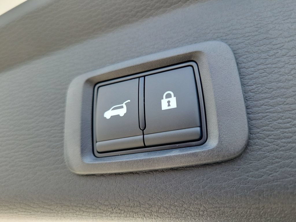 New 2026 Mitsubishi Outlander SEL Black Edition FWD image 7