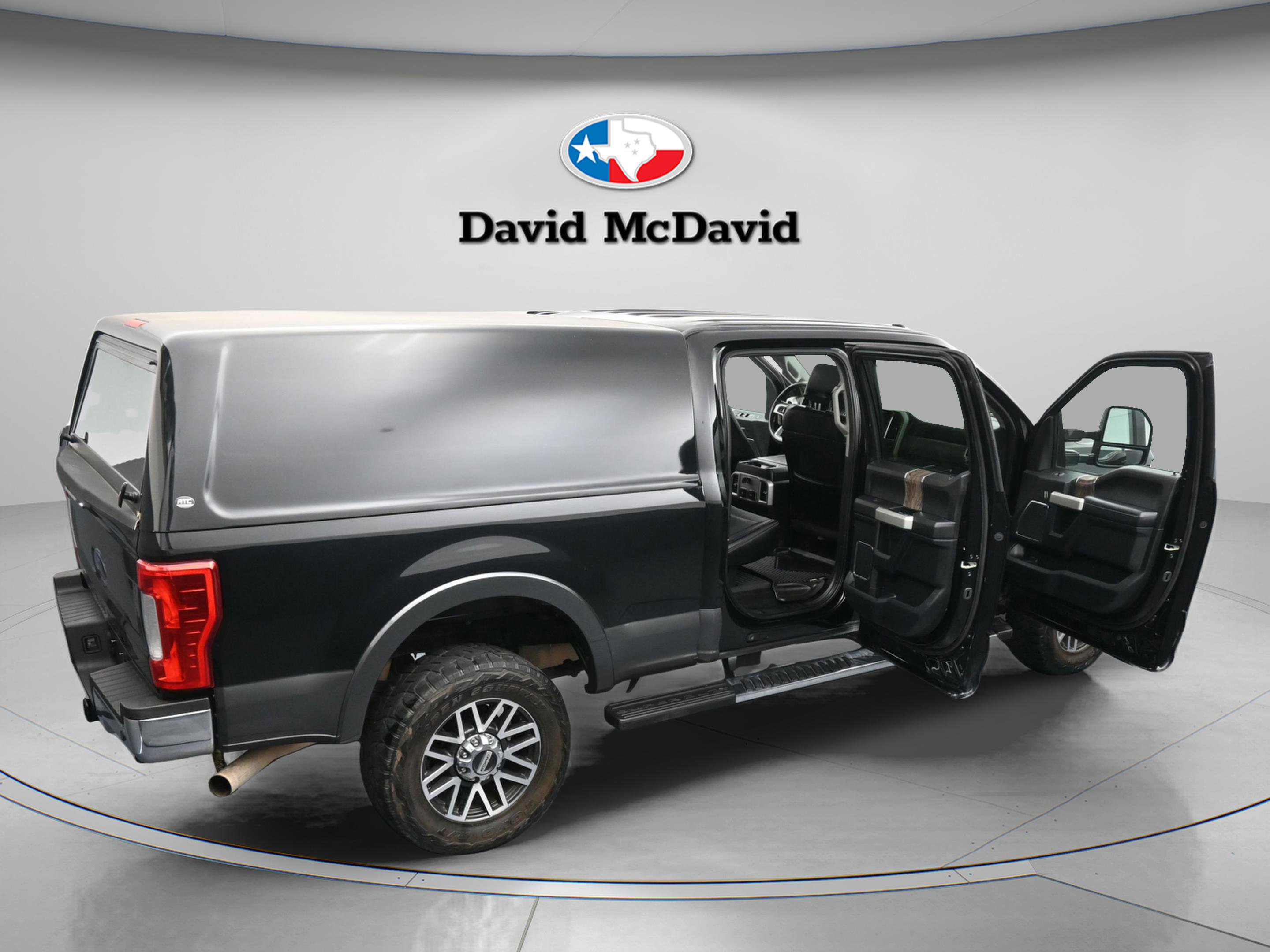 Used 2018 Ford F250 Lariat w/ Lariat Value Package image 39