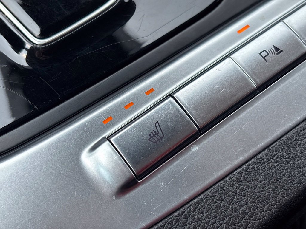 Certified 2025 Kia Carnival EX FWD image 35