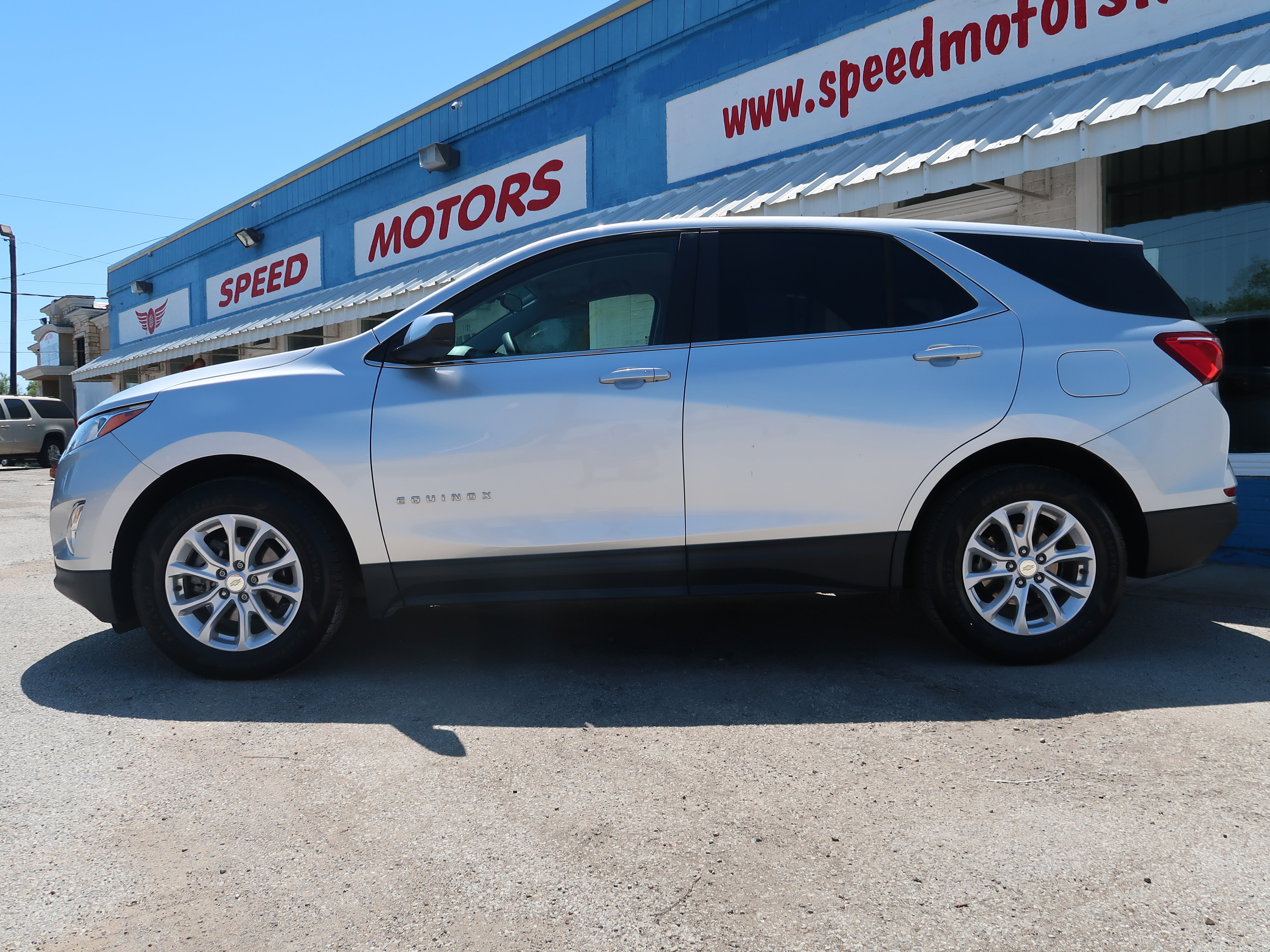 Used 2021 Chevrolet Equinox LT FWD image 3