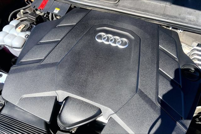Used 2021 Audi Q8 Prestige w/ Prestige Package AWD/4WD image 32