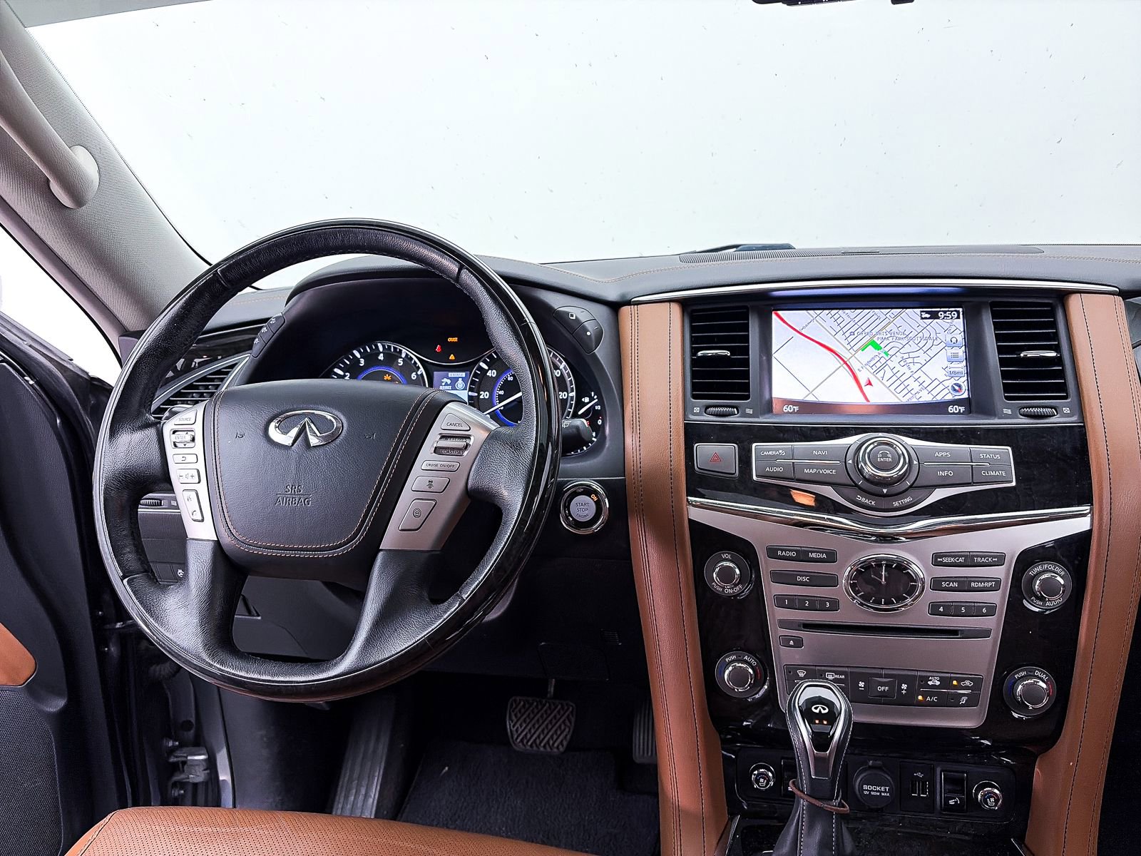Used 2018 INFINITI QX80 4WD w/ Deluxe Technology Package image 6