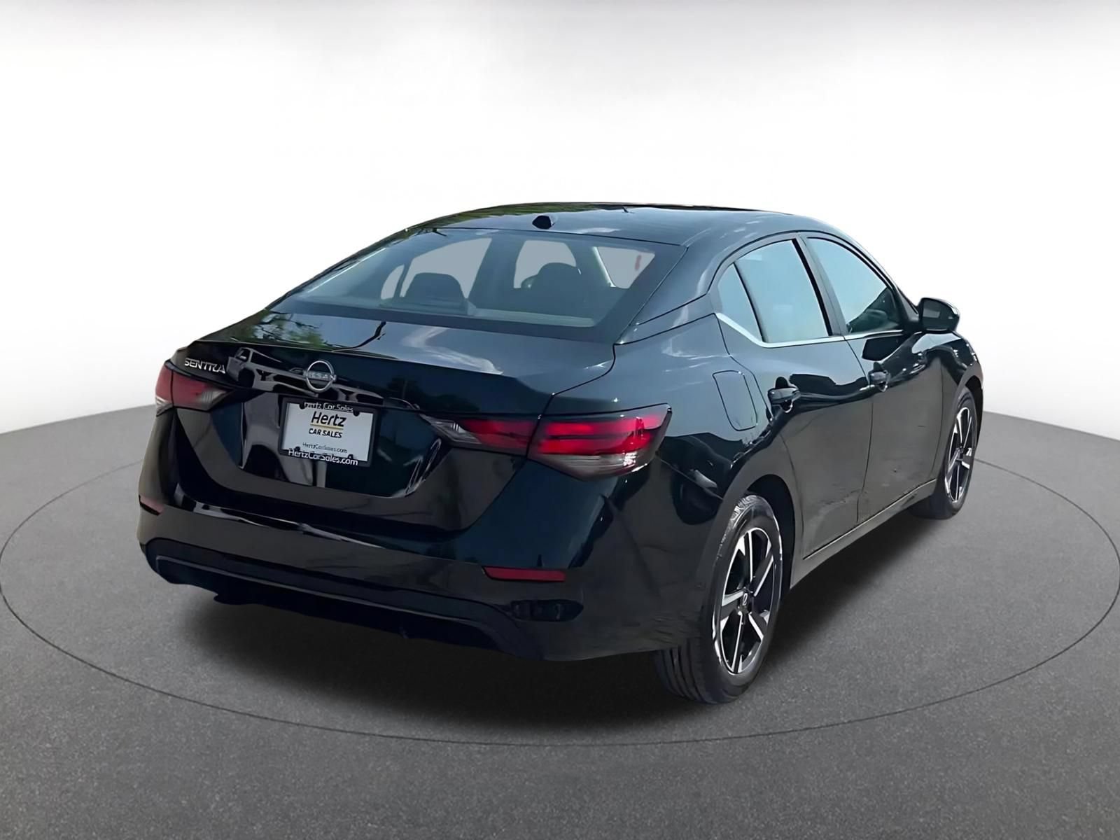 Used 2025 Nissan Sentra SV FWD image 15