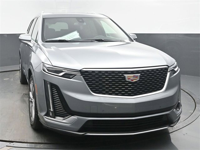 Certified 2025 Cadillac XT6 Premium Luxury image 8