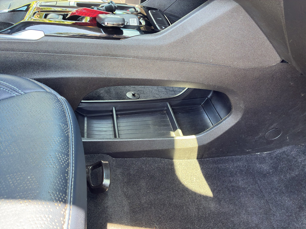 Used 2023 Chevrolet Bolt EUV Premier w/ Sun & Sound Package FWD image 59