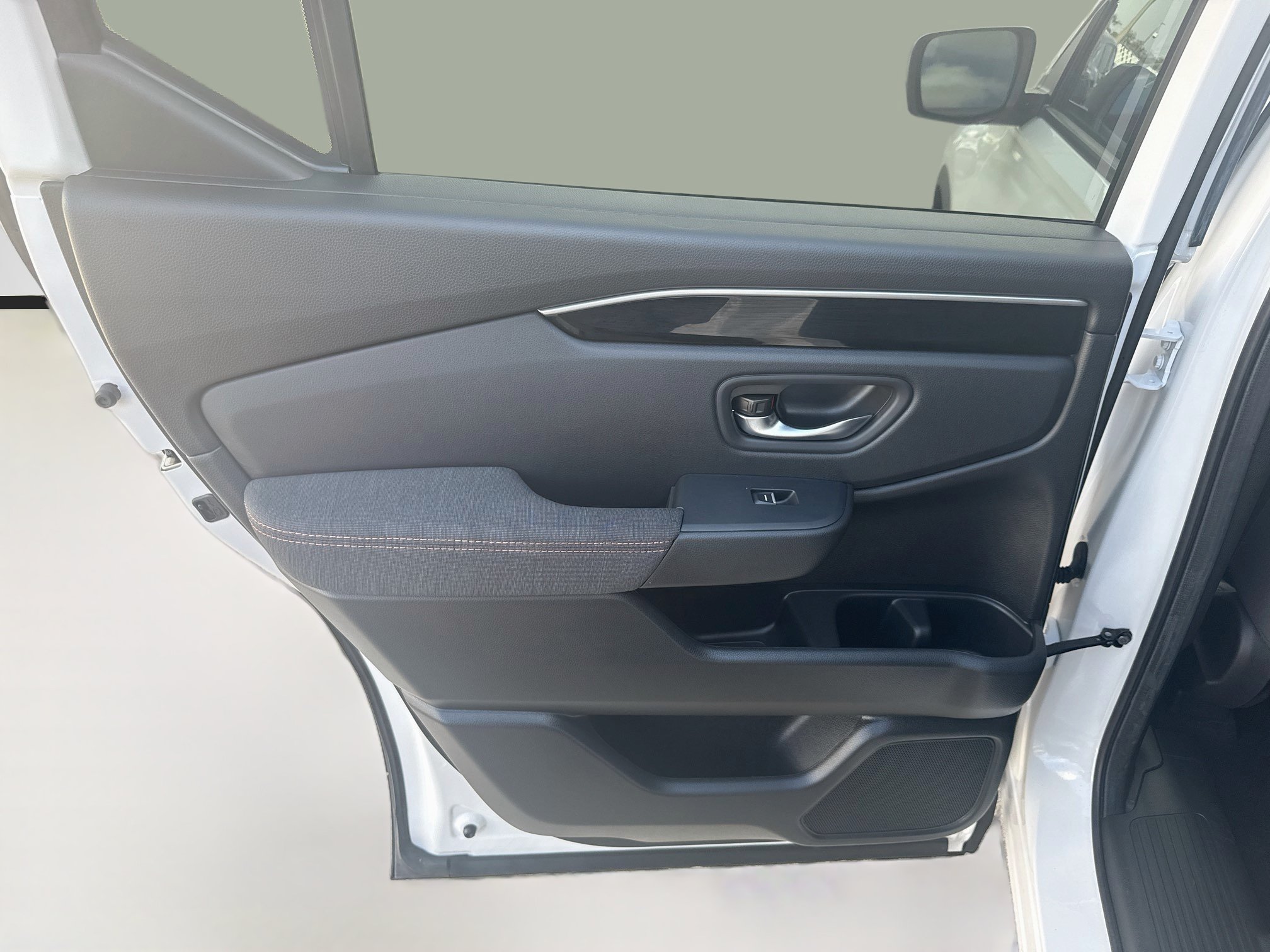 Certified 2025 Honda Pilot Sport image 25