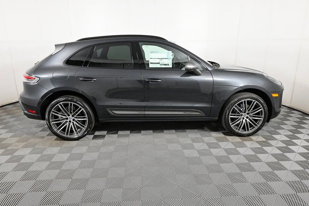Certified 2026 Porsche Macan AWD/4WD image 27