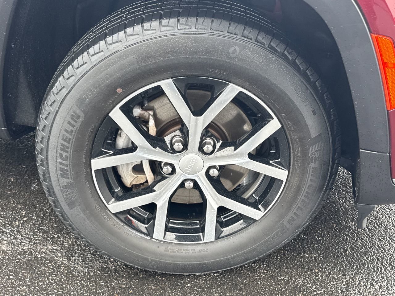 Used 2023 Jeep Grand Cherokee L Limited image 9