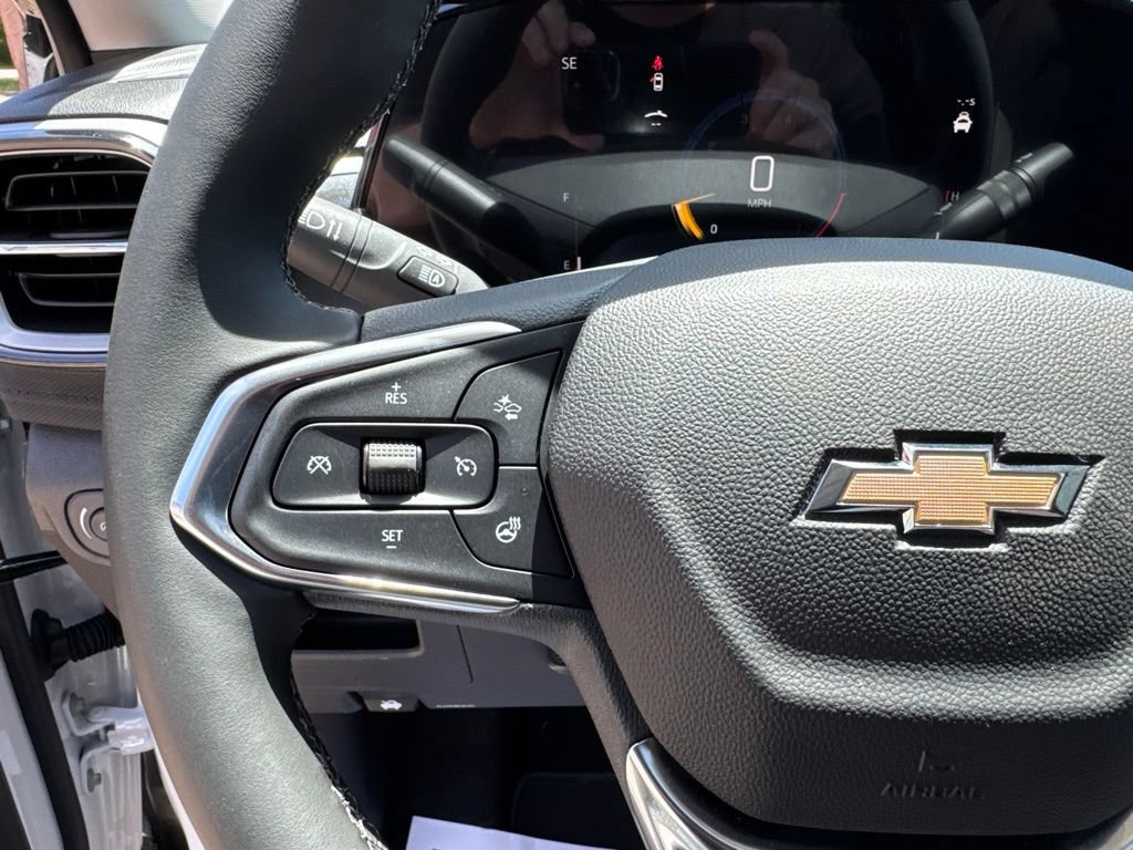 New 2026 Chevrolet TrailBlazer LT w/ Convenience Package FWD image 16