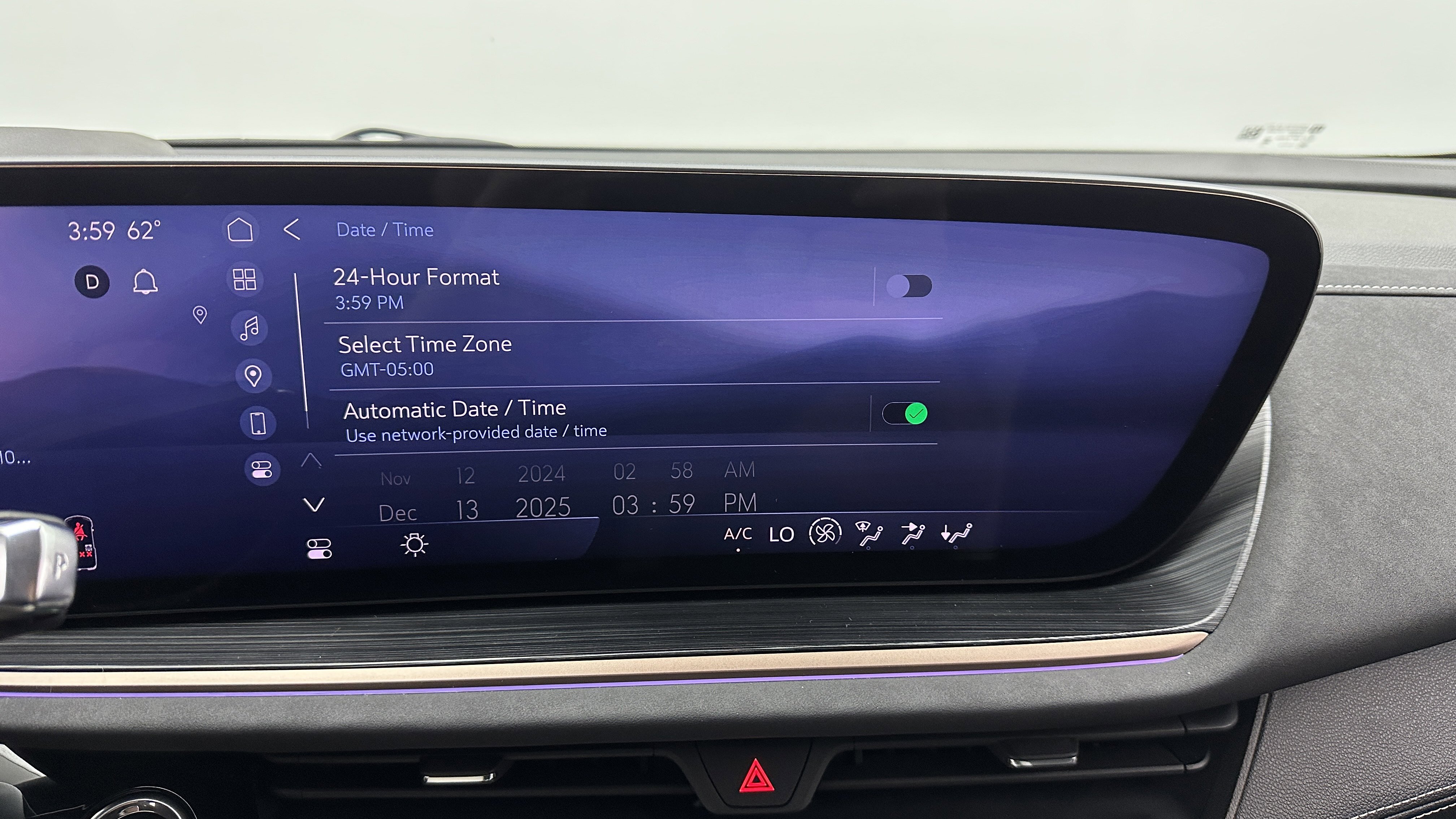 Used 2024 Buick Envision Sport Touring image 16