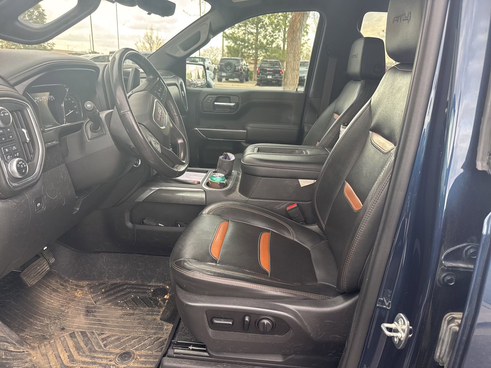 Used 2020 GMC Sierra 1500 AT4 w/ AT4 Premium Package image 5