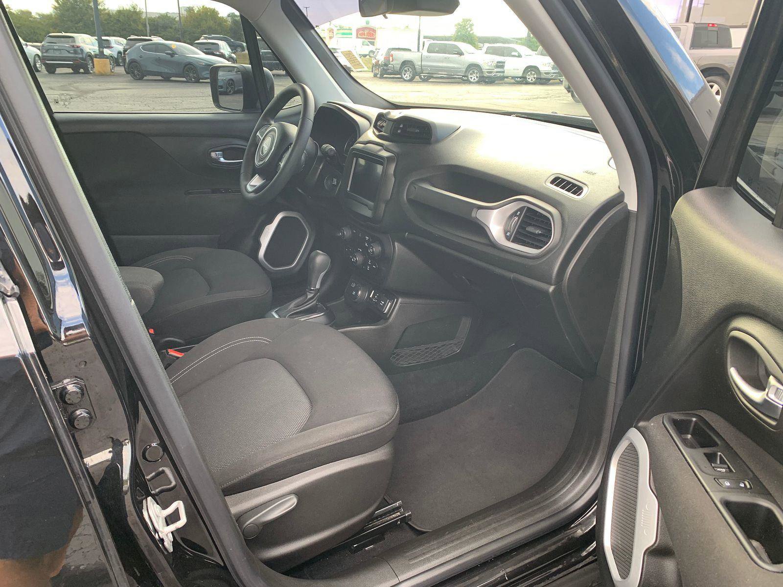 Used 2021 Jeep Renegade Sport image 10