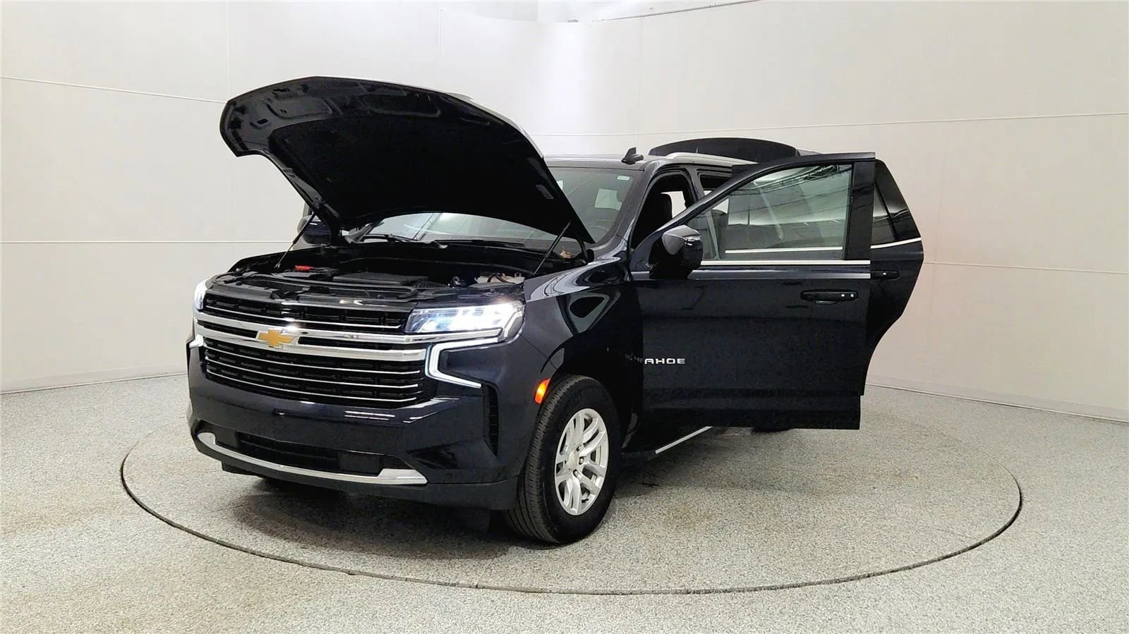 Used 2024 Chevrolet Tahoe LT image 10