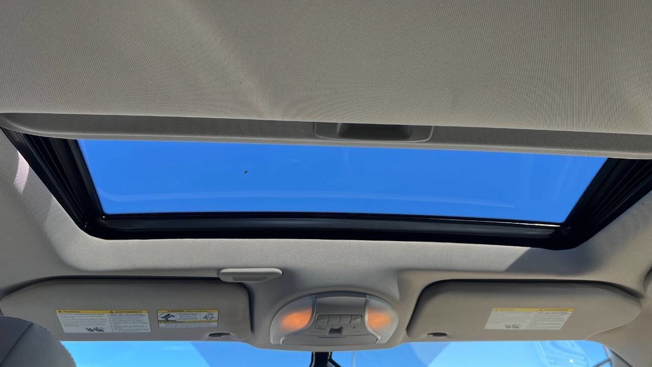 Used 2019 INFINITI QX60 Luxe w/ Essential Package image 21