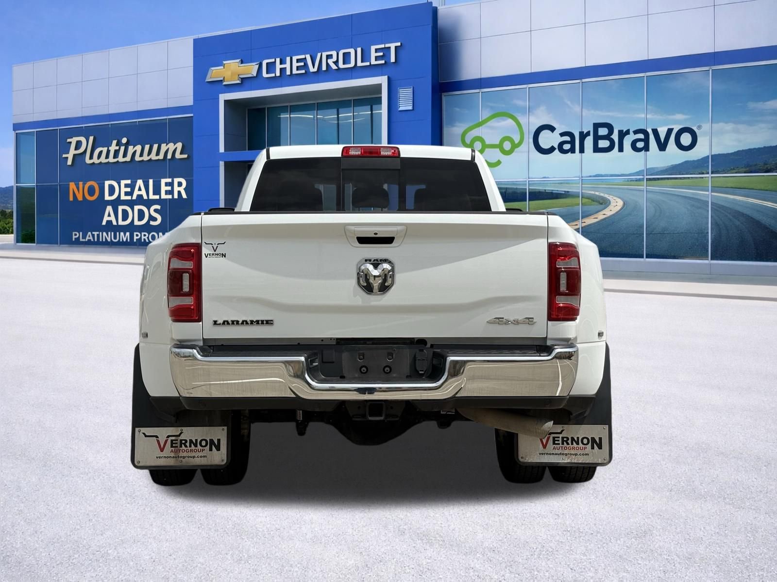 Used 2024 RAM 3500 Laramie w/ Chrome Bumper Package image 6