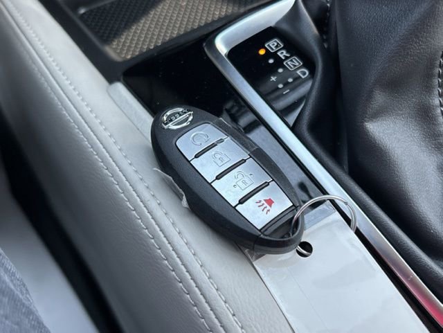 Used 2017 Nissan Rogue Sport SL image 50