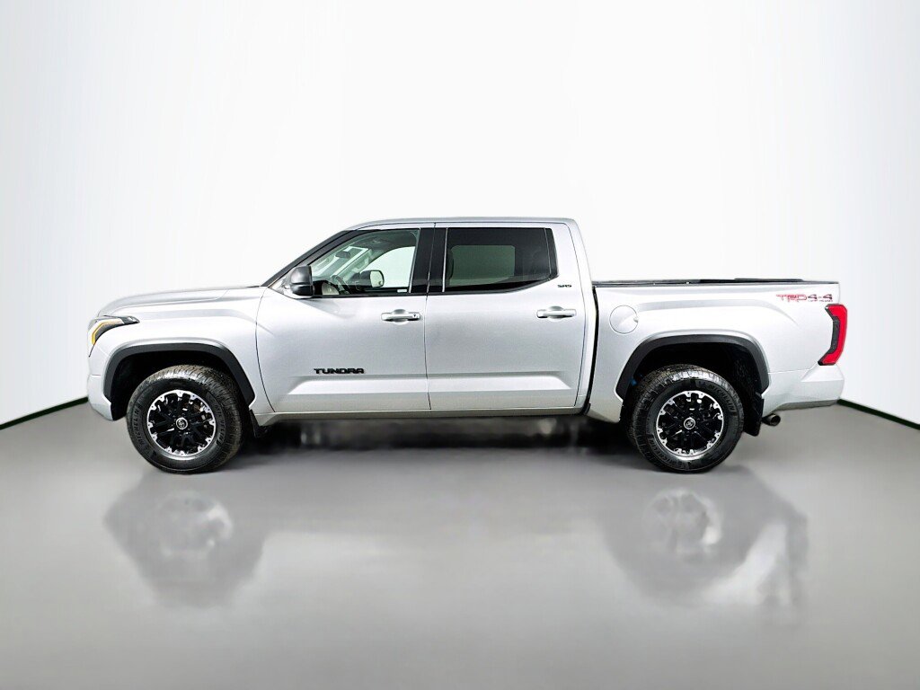 Used 2022 Toyota Tundra SR5 image 2