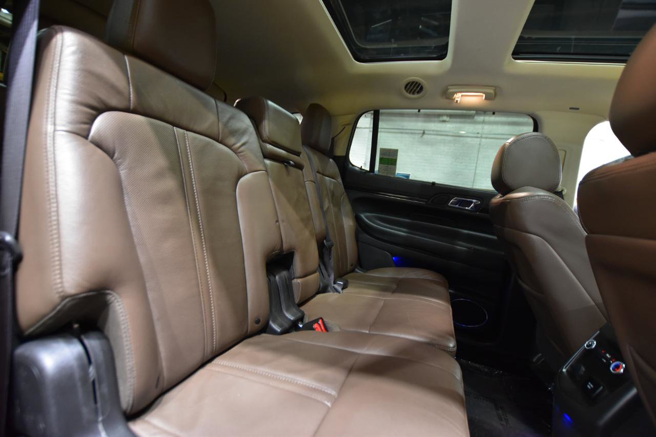 Used 2018 Lincoln MKT AWD w/ Technology Package image 48