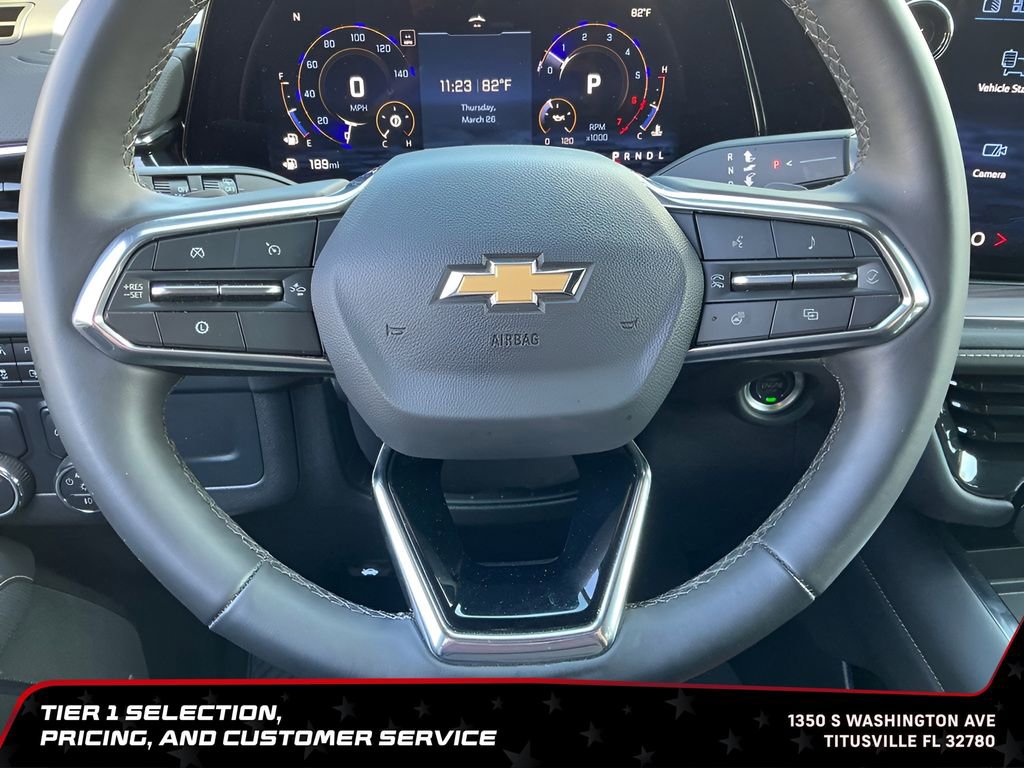 Used 2025 Chevrolet Suburban Premier RWD image 38