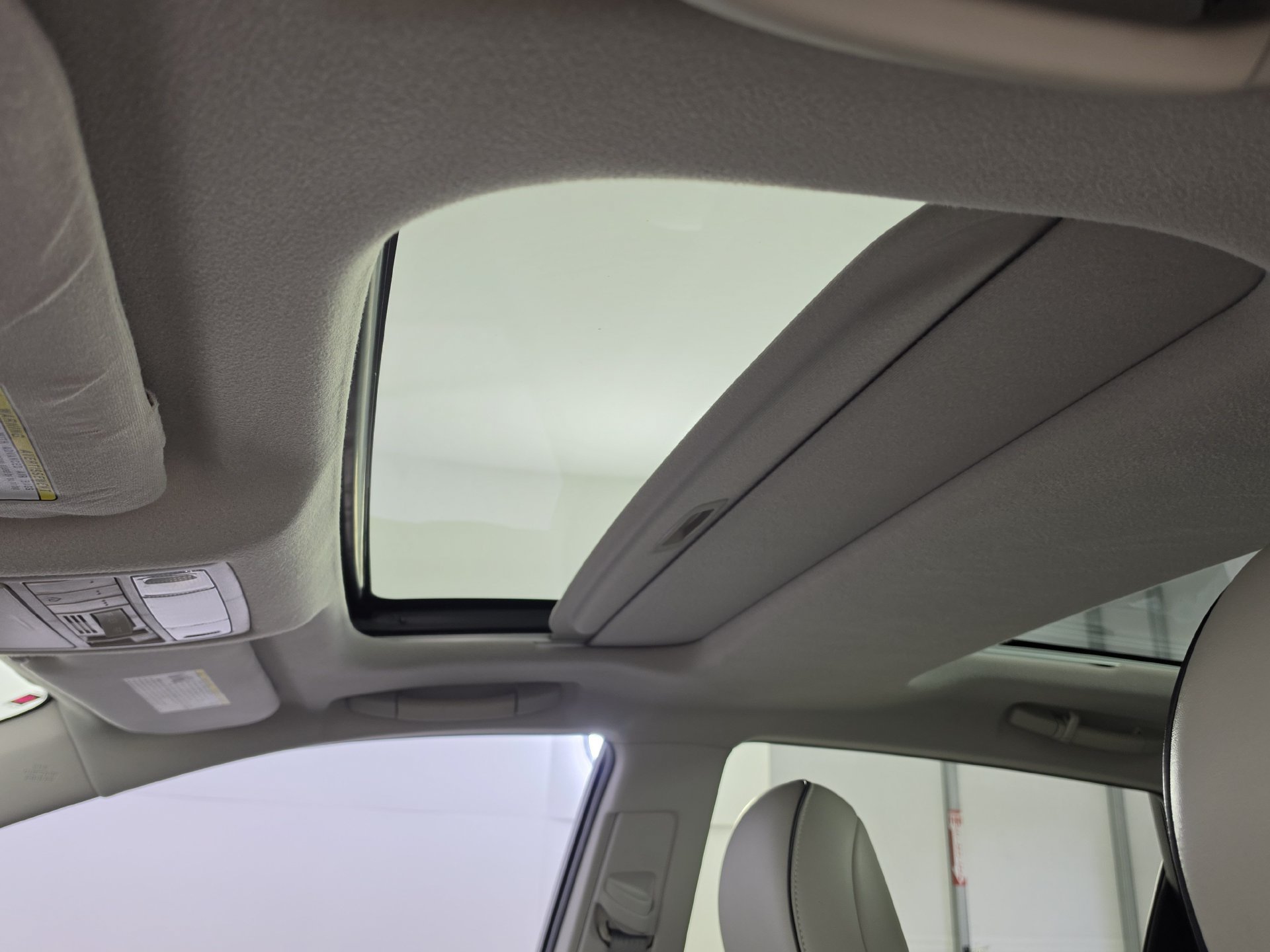 Used 2015 Toyota Venza XLE w/ XLE Premium Package FWD image 20