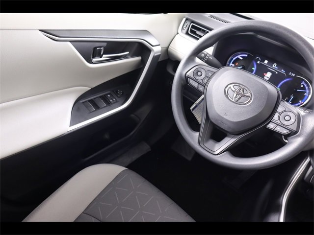 Used 2025 Toyota RAV4 XLE w/ Convenience Package image 21