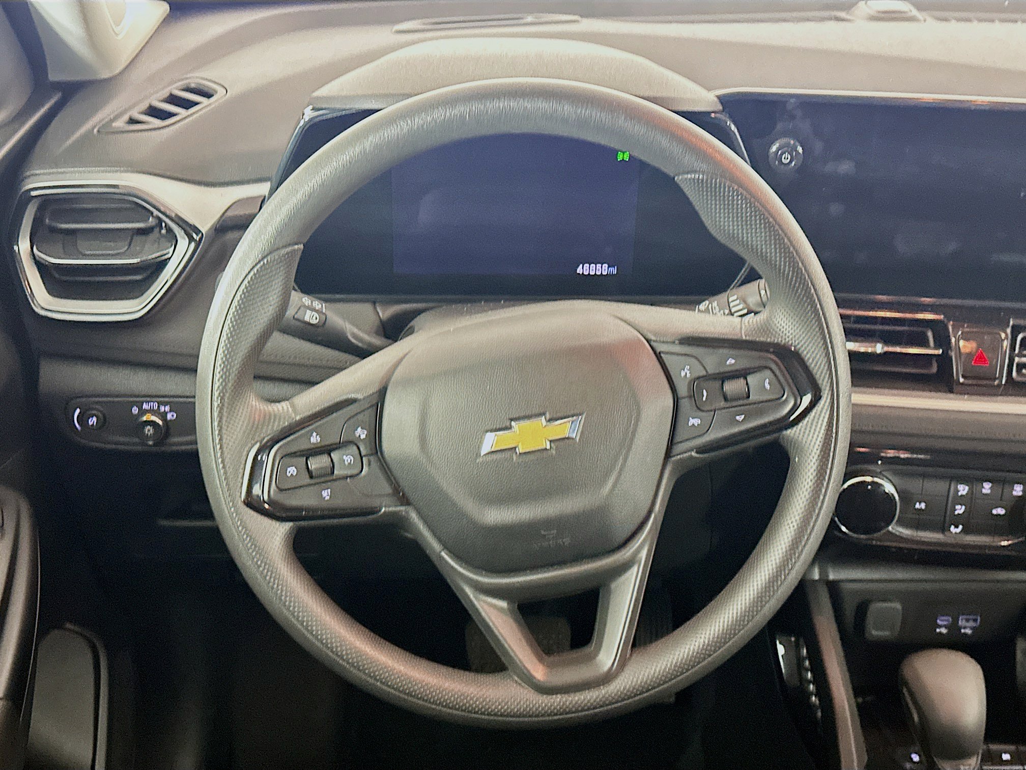 Used 2024 Chevrolet TrailBlazer LT AWD/4WD image 18