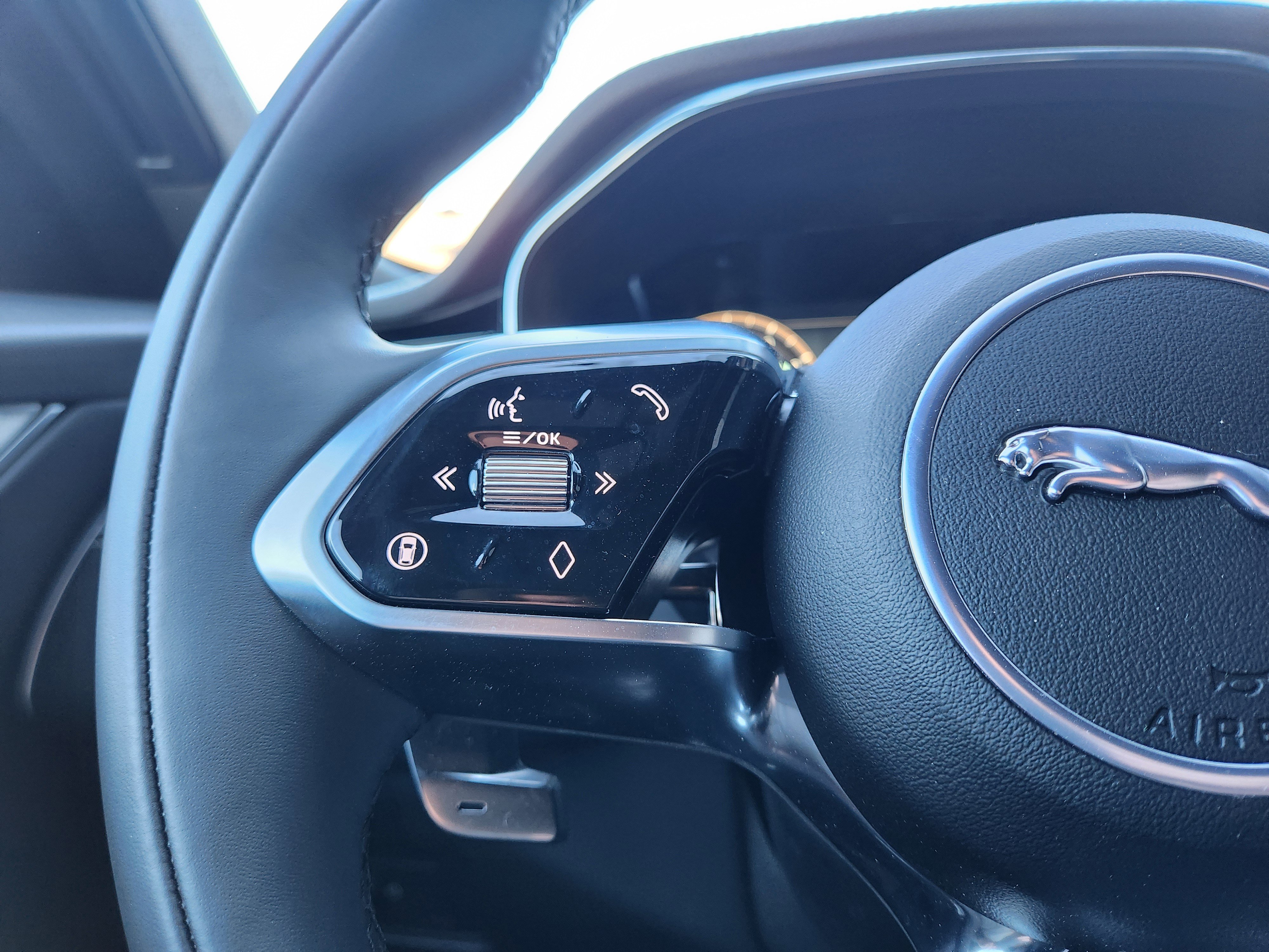 New 2026 Jaguar F-PACE R-Dynamic S AWD/4WD image 31