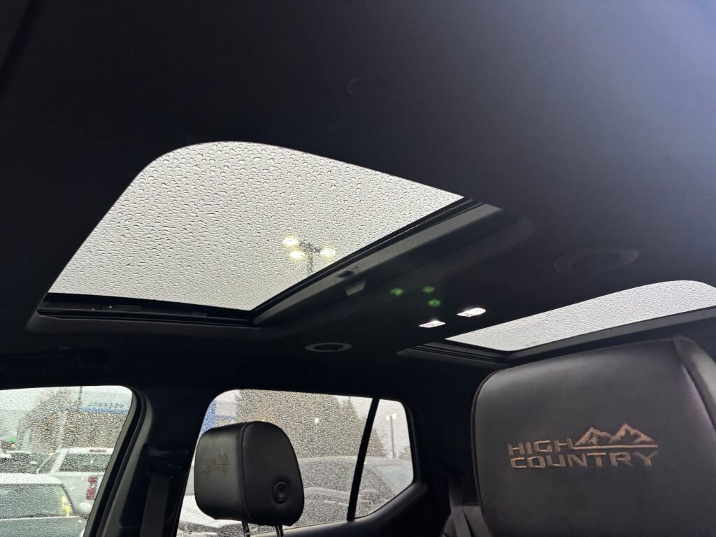 Certified 2022 Chevrolet Traverse High Country image 18