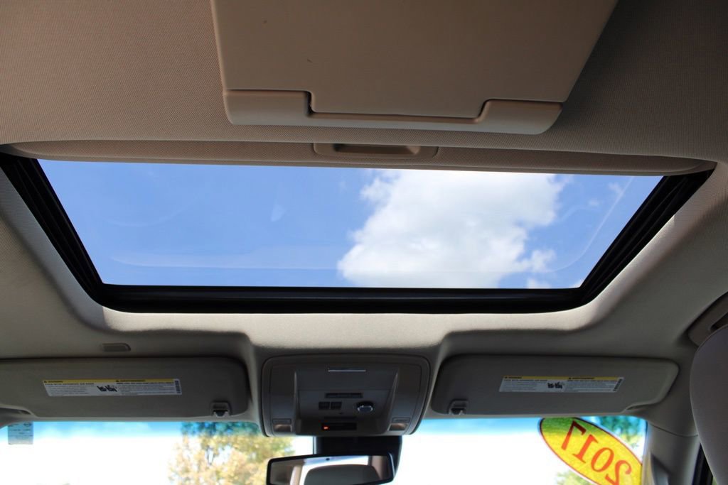 Used 2017 Chevrolet Tahoe Premier image 32