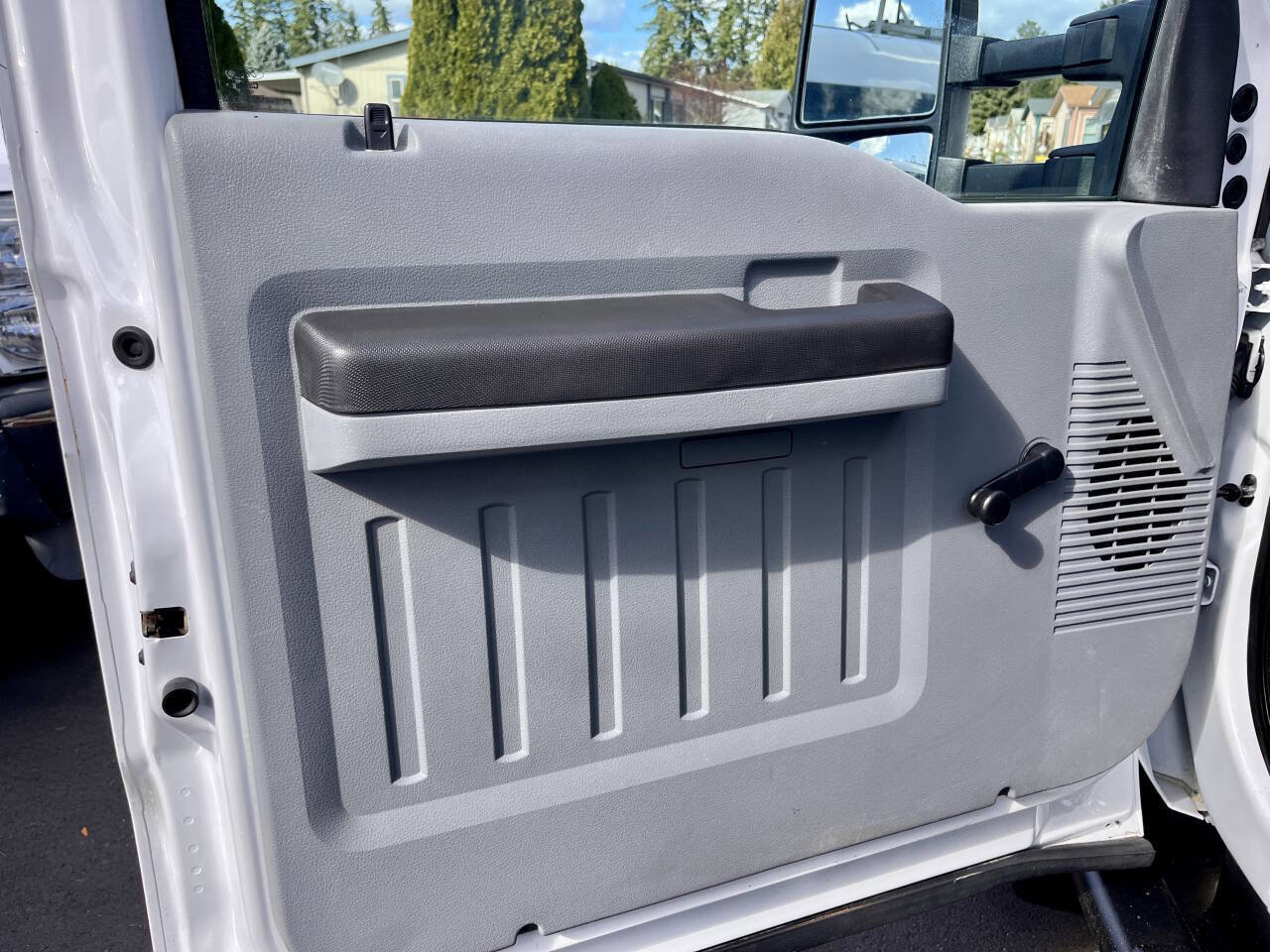 Used 2015 Ford F550 2WD Regular Cab Super Duty w/ Snow Plow Prep Package image 14