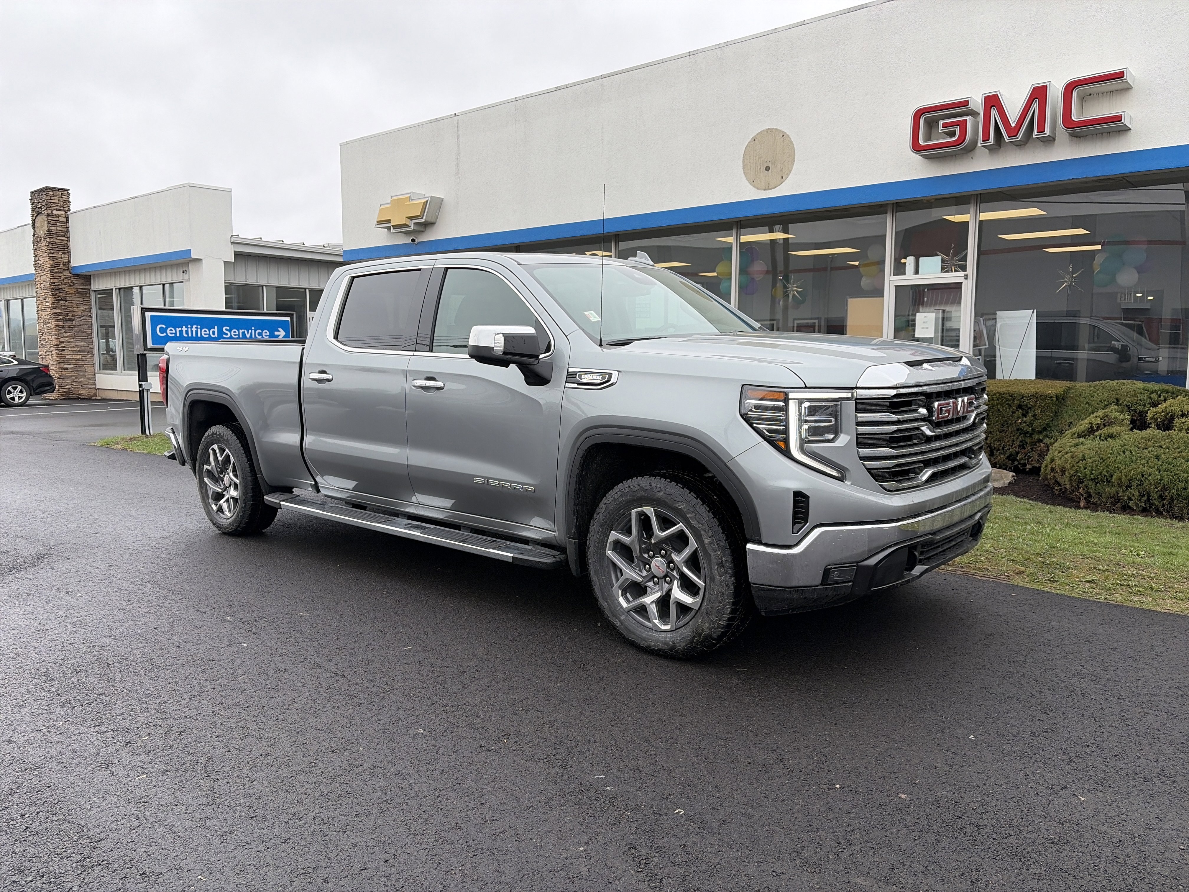 New 2026 GMC Sierra 1500 SLT w/ SLT Premium Package image 1