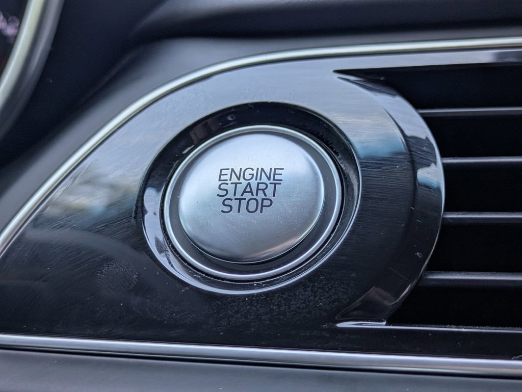 Used 2019 Genesis G70 2.0T Advanced w/ Elite Package image 29