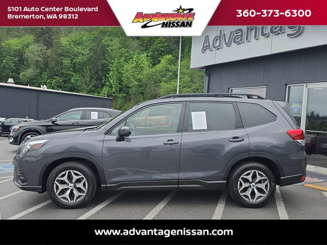 Used 2023 Subaru Forester Premium AWD/4WD image 2