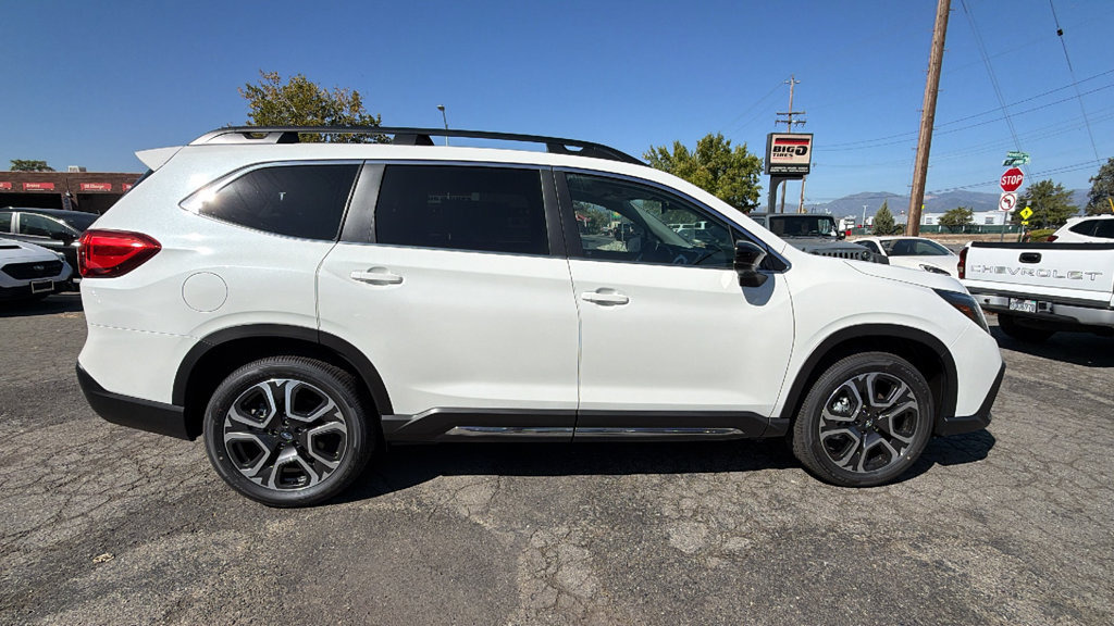 New 2026 Subaru Ascent Limited AWD/4WD image 3