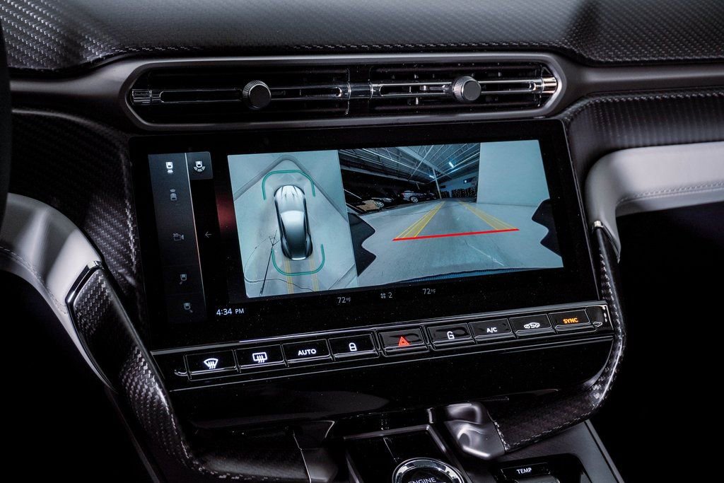 New 2025 Aston Martin Vanquish image 30