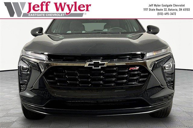 New 2026 Chevrolet Trax RS w/ Driver Confidence Package image 2