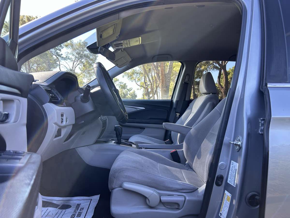 Used 2020 Honda Pilot LX image 16