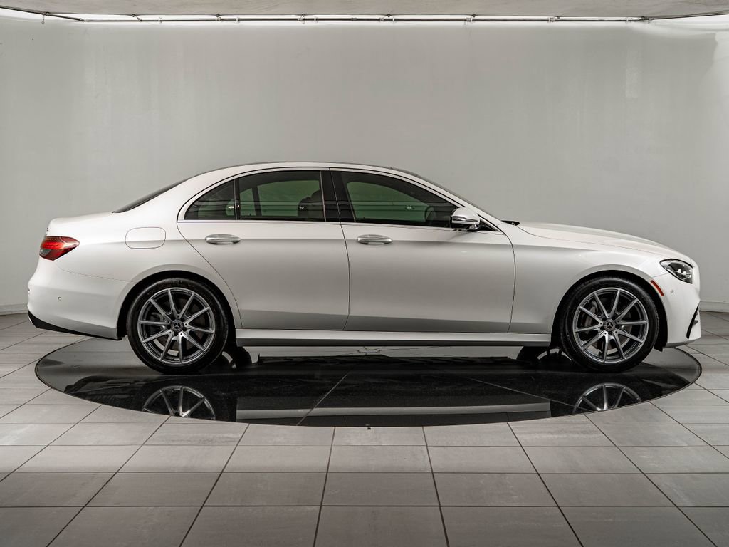 Certified 2022 Mercedes-Benz E 450 4MATIC Sedan image 4