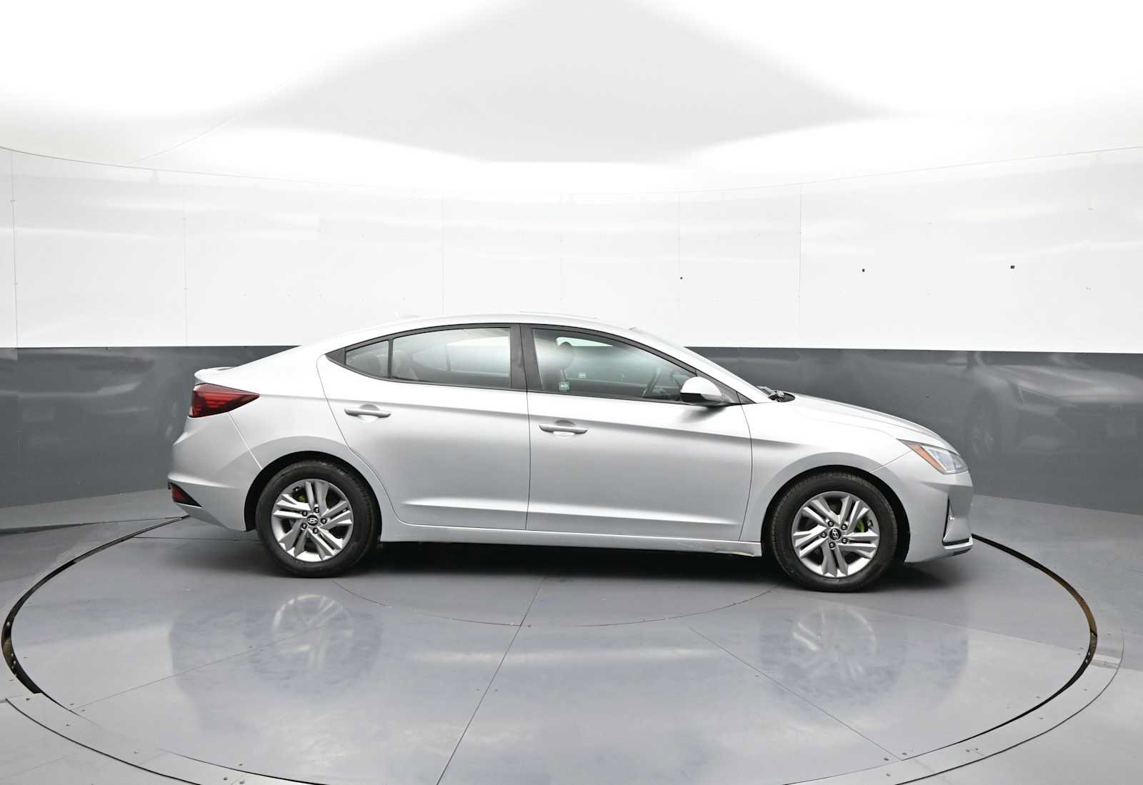 Used 2019 Hyundai Elantra Value Edition FWD image 4