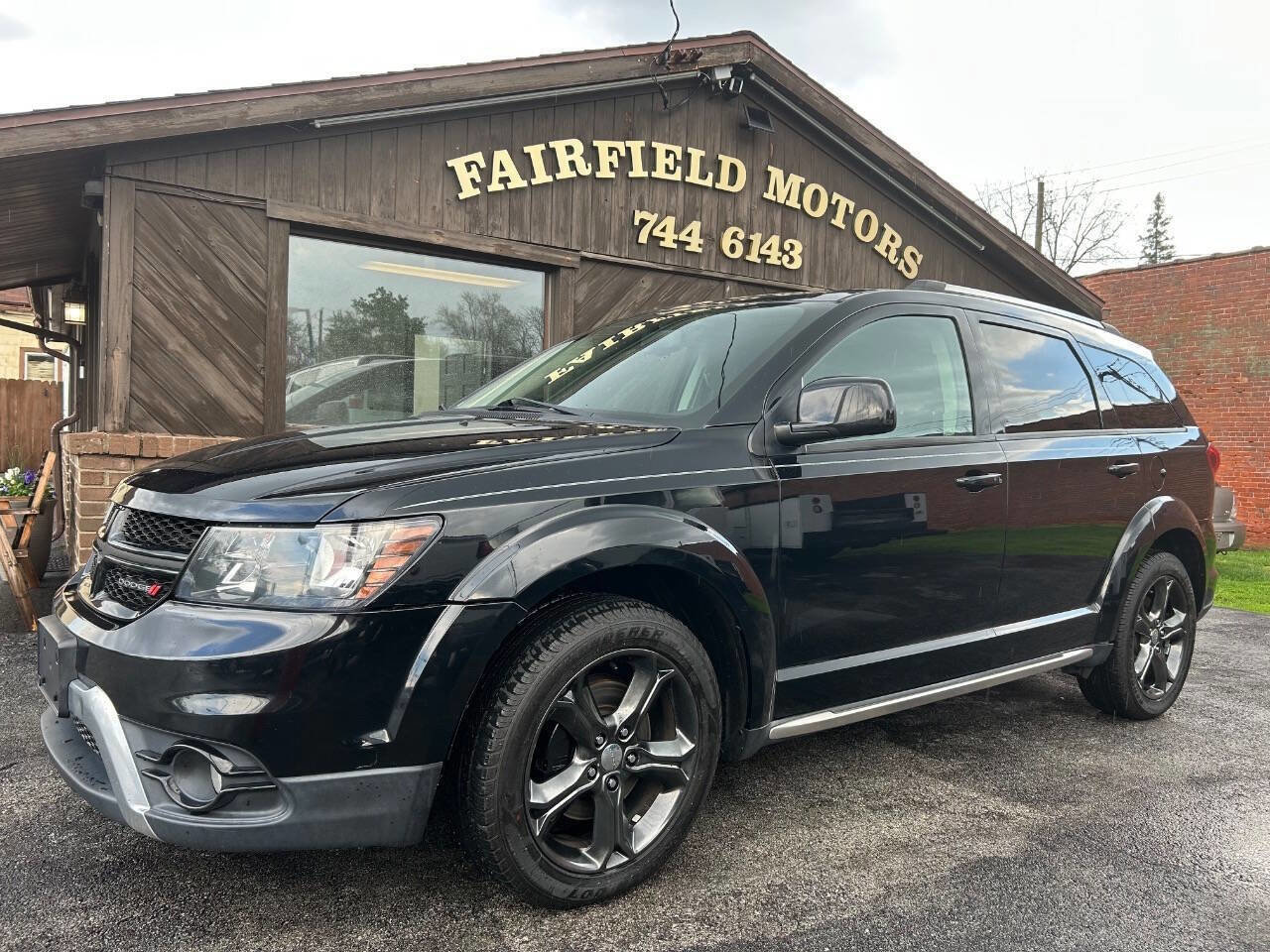 Used 2015 Dodge Journey Crossroad w/ Flexible Seating Group AWD/4WD image 1