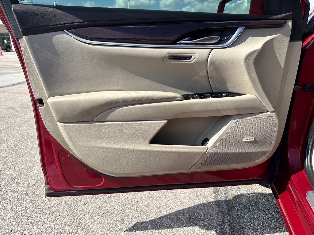 Used 2013 Cadillac XTS Luxury w/ Driver Awareness Package image 10