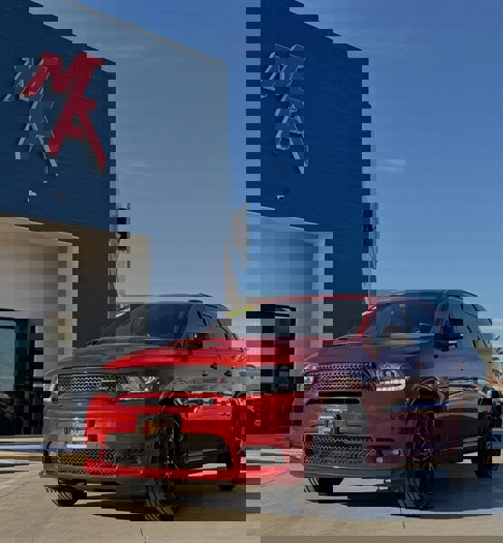 Used 2018 Dodge Durango R/T w/ Trailer Tow Group IV image 1