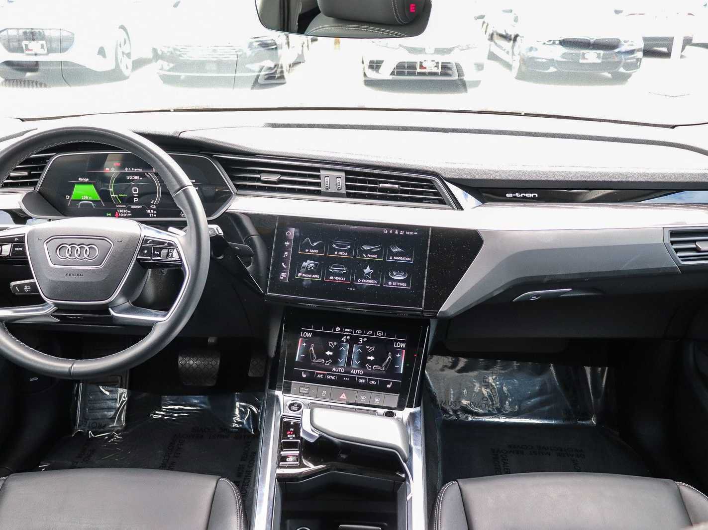 Used 2024 Audi Q8 e-tron Premium AWD/4WD image 13