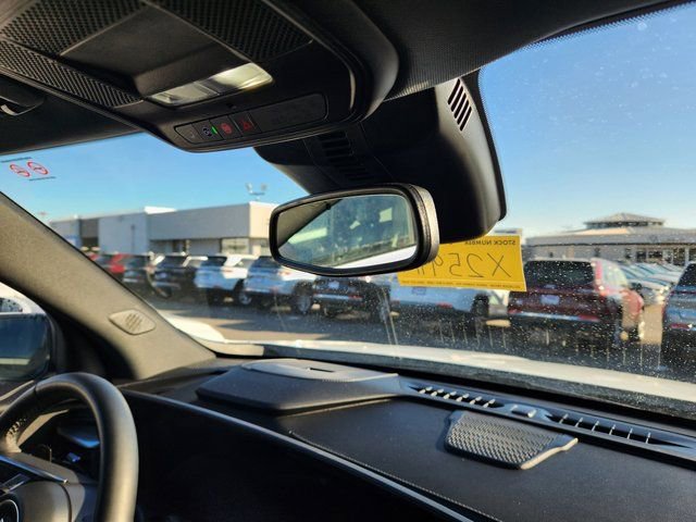 Used 2025 Buick Enclave Preferred image 13