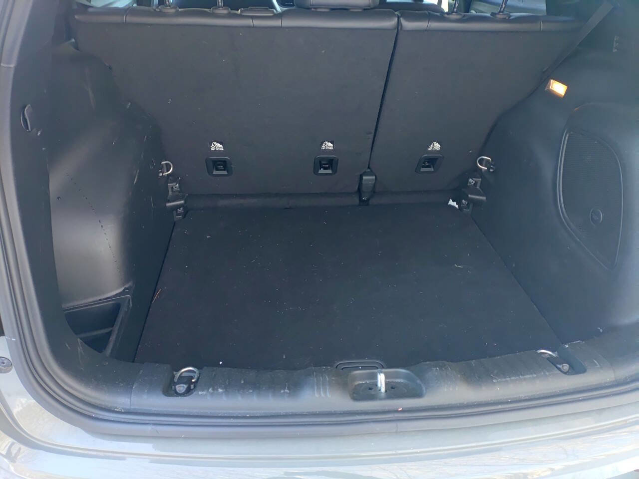 Used 2023 Jeep Compass Limited w/ Sun and Sound Group image 10