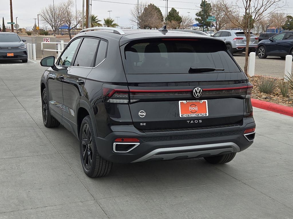 Used 2025 Volkswagen Taos SE FWD image 9