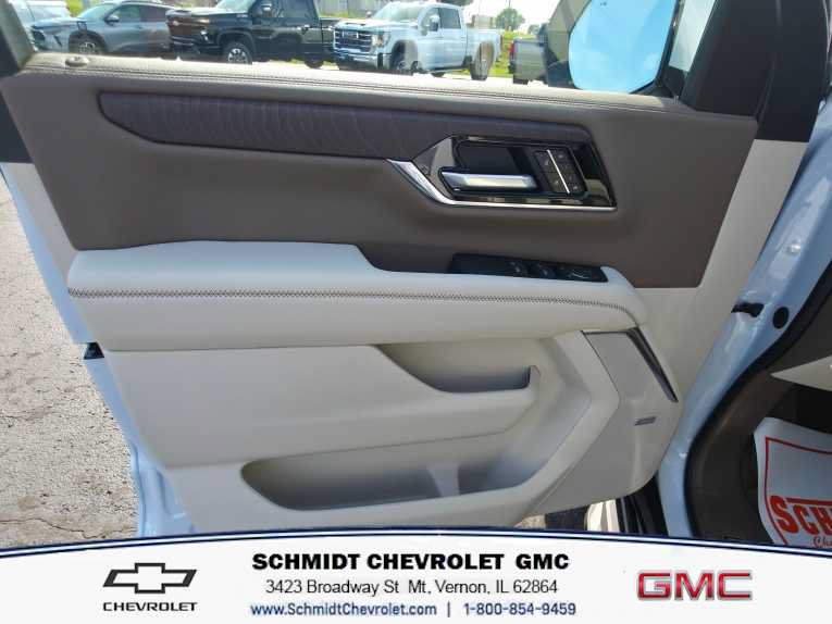 New 2026 GMC Yukon Denali w/ Advanced Technology Package AWD/4WD image 14