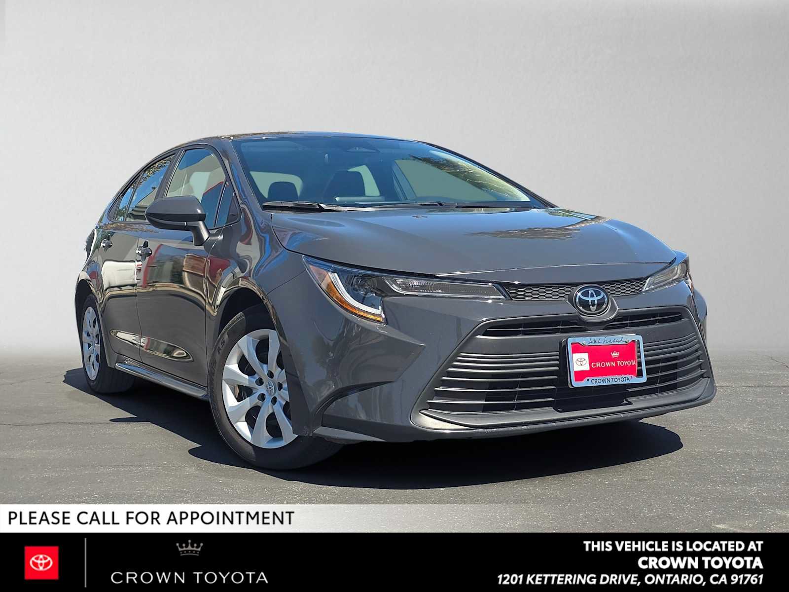 Used 2025 Toyota Corolla LE FWD image 1