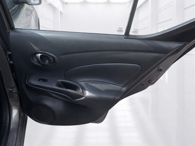 Used 2012 Nissan Versa SV FWD image 32