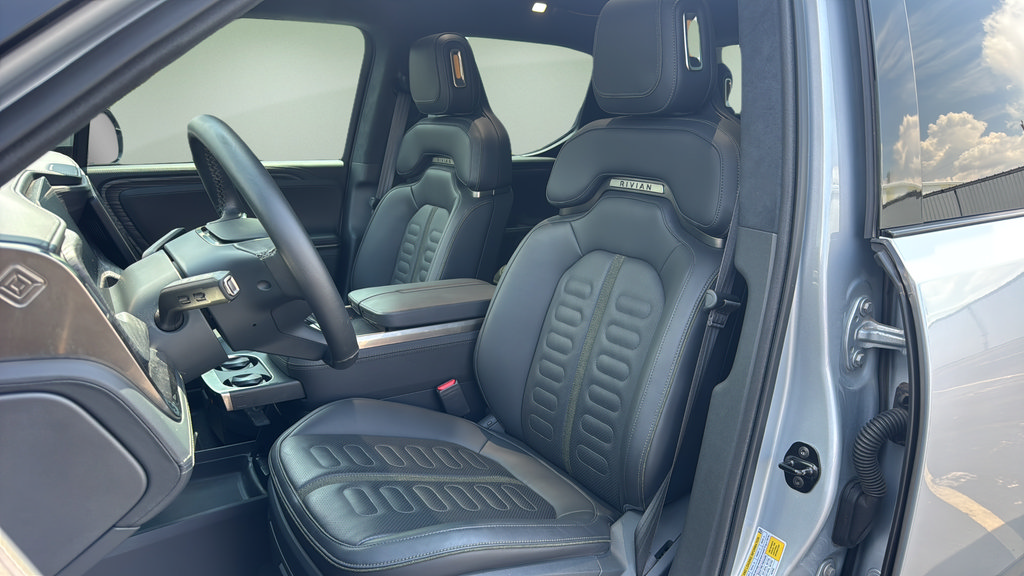 Used 2023 Rivian R1T Launch Edition AWD/4WD image 10